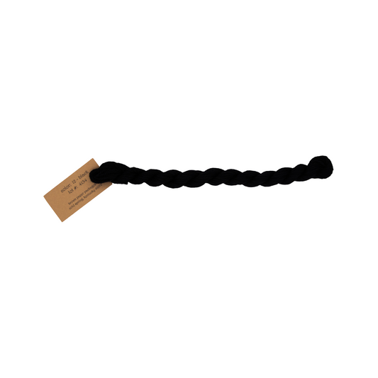 Silk & Ivory Black 012