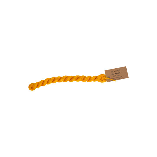 Silk & Ivory Banana 213